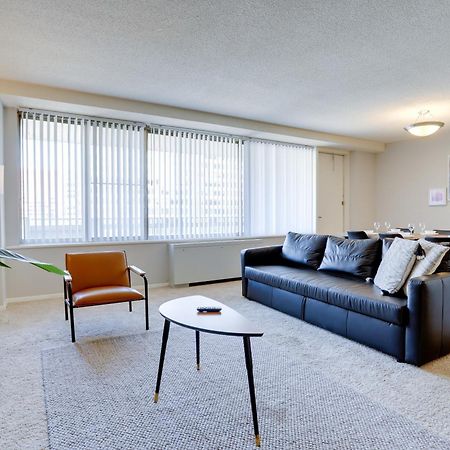 Beautiful 2Br Apartment At Crystal City With Gym Арлингтон Экстерьер фото